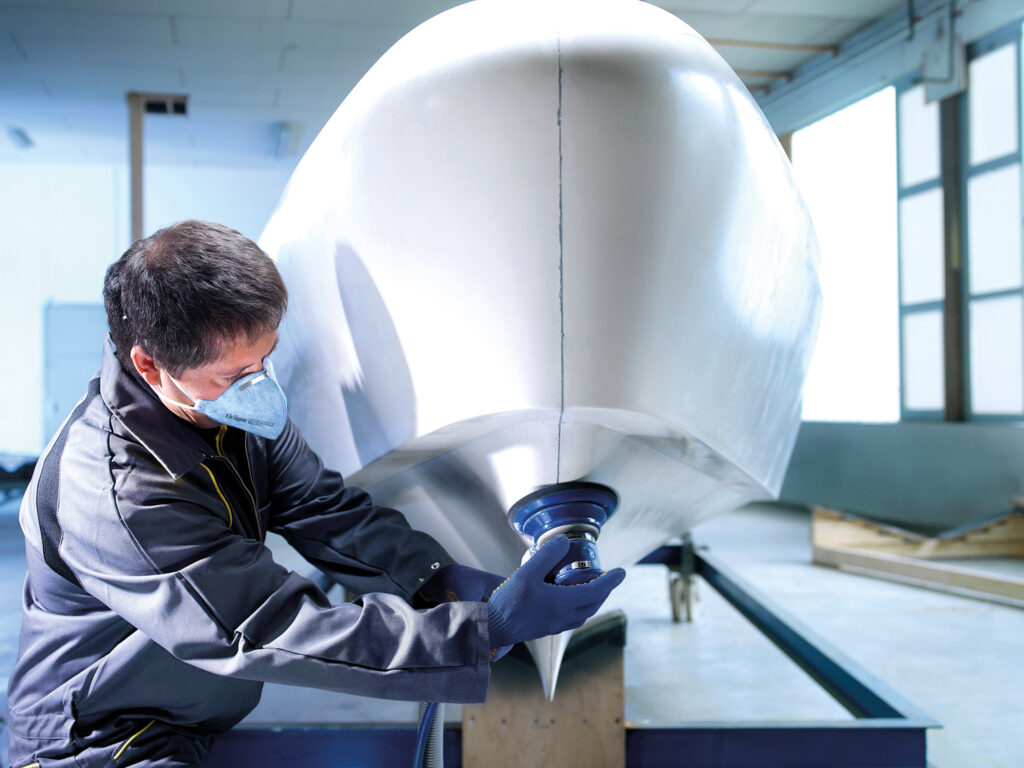 Nautica e composito: servizio surface solution rivenditore